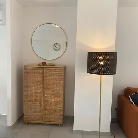 Echappee Brionnaise T2, Clim, Terrasse, Parking