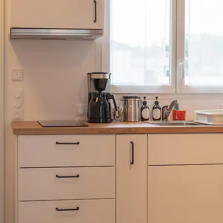 Semesterbostad Echappee Brionnaise T2, Clim, Terrasse, Parking *